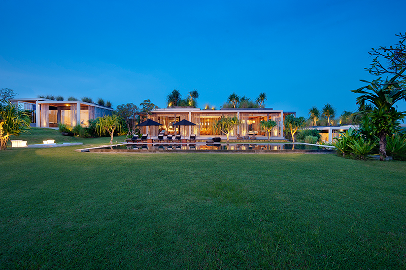 Beachfront Contemporary & Relevant Villa In Tabanan