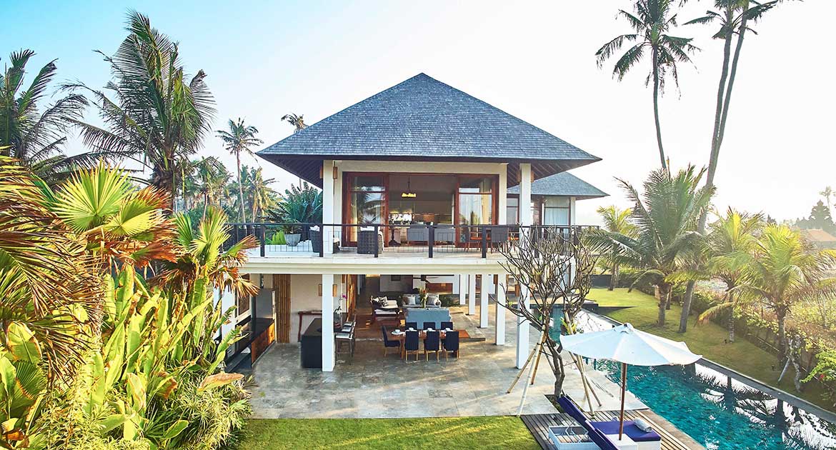 High-quality Beachfront Villa on The South-East Coast