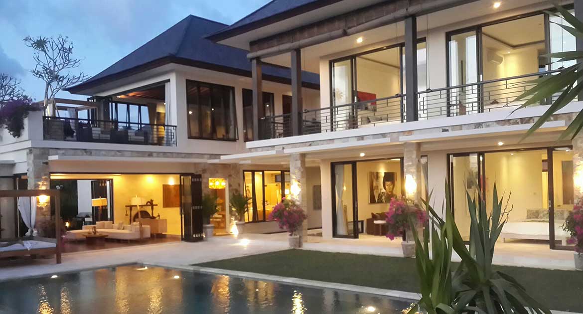 Ultra luxury ocean-view villa – High ROI
