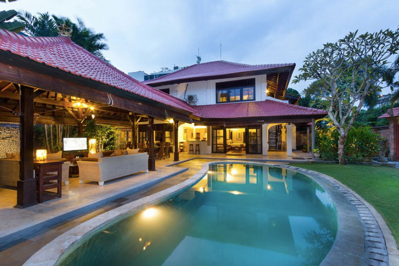Balinese Style Villa in Petitenget